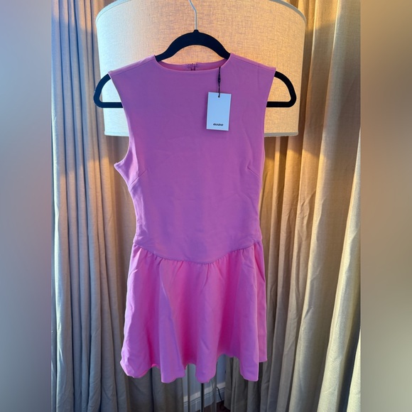 Danielle Guizio Dresses & Skirts - Danielle Guizio Bold Pink Fashion Piece